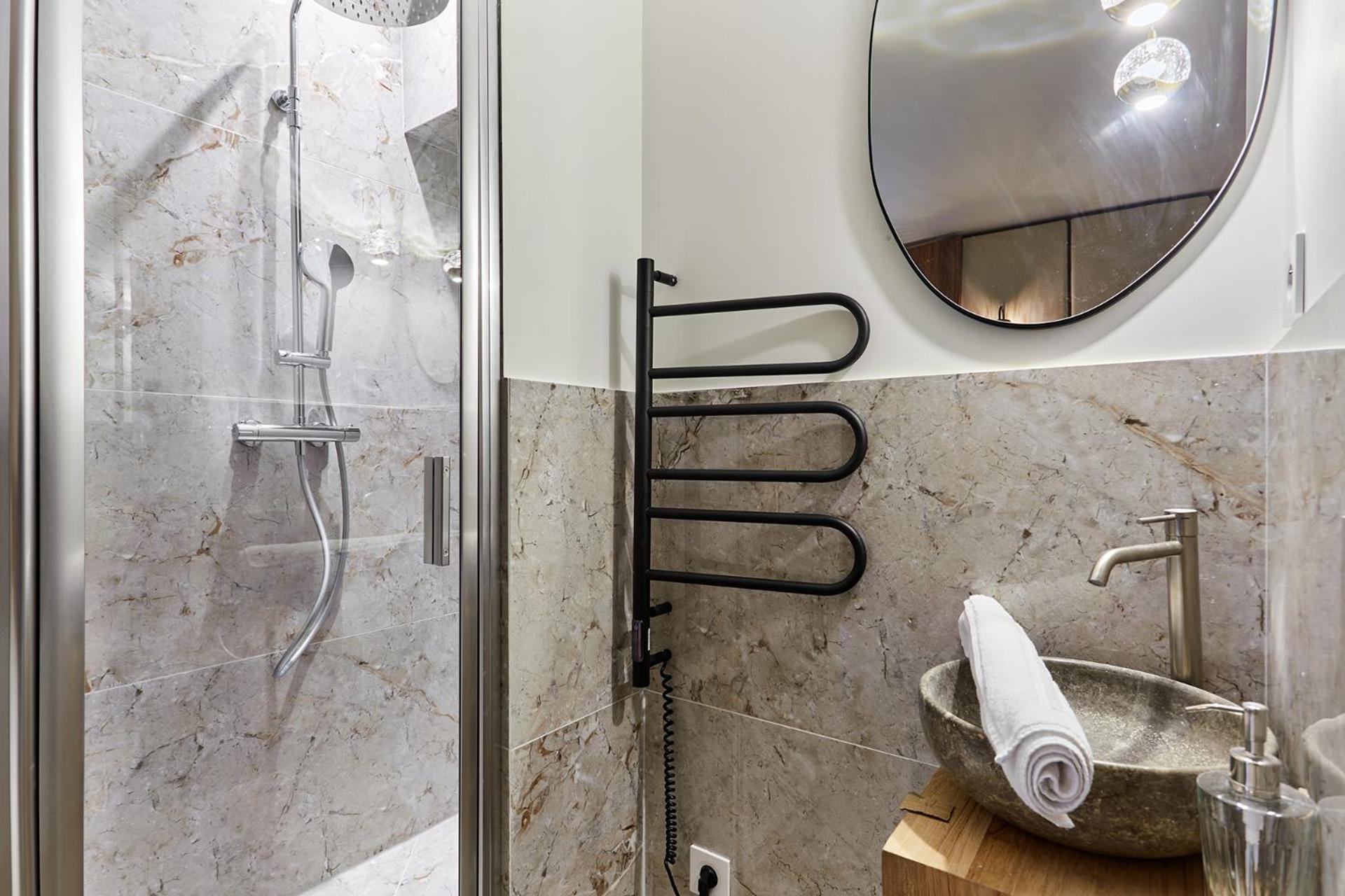 2 Center Of By Prestige Apartment Paris