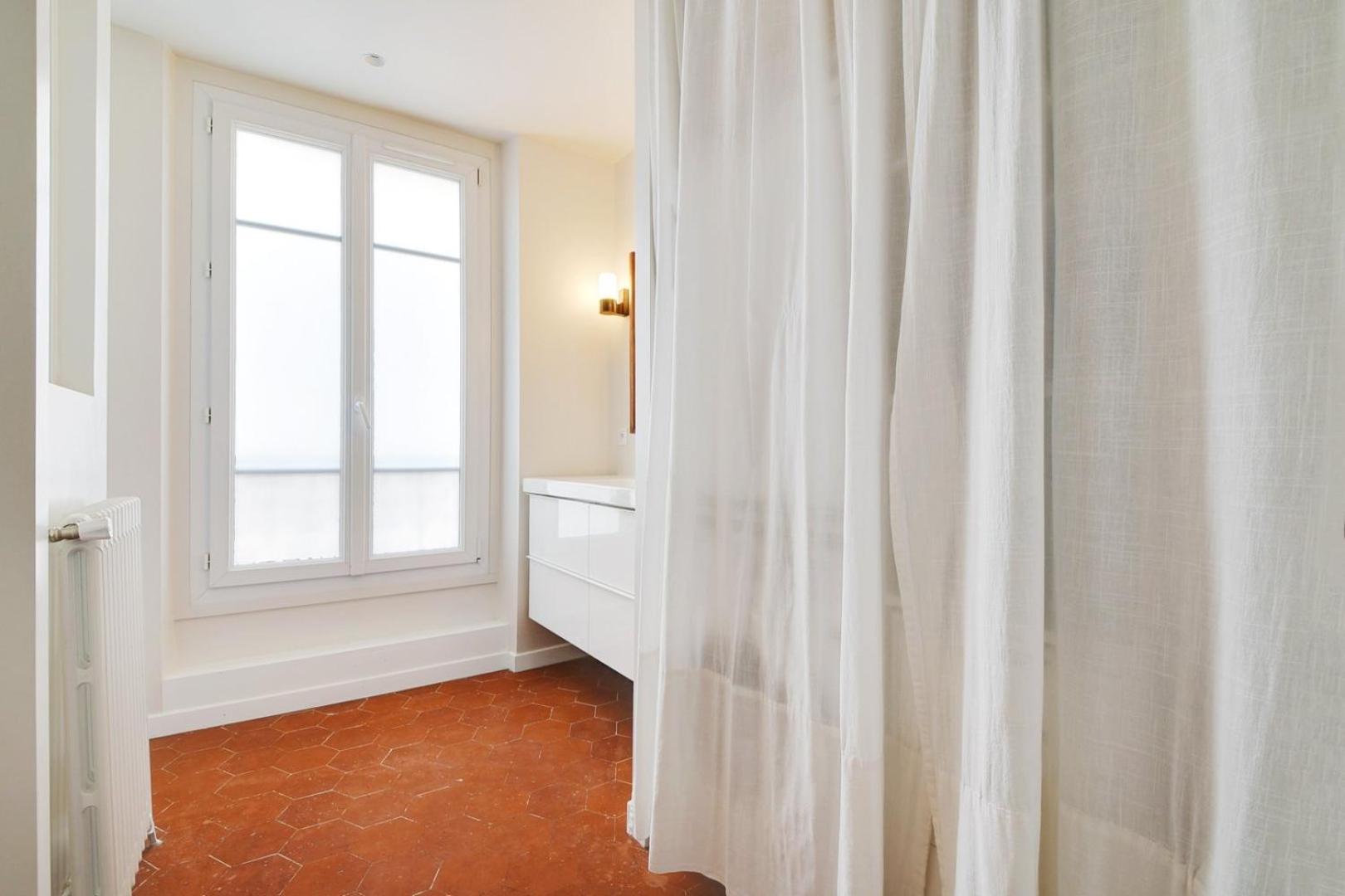 Apartment Guestready - Parisian Elegance In The 19th Arr.
