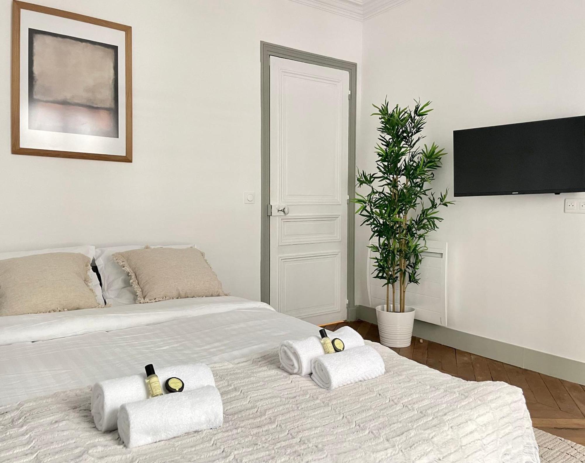 Chic And Spacious Flat In Montmartre Apartamento Paris