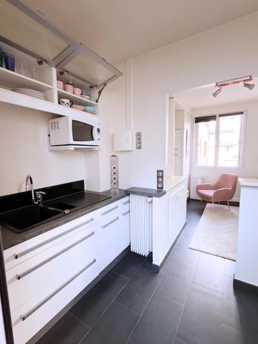 Elegance Parisienne T2 Raffine Au Coeur De Apartamento