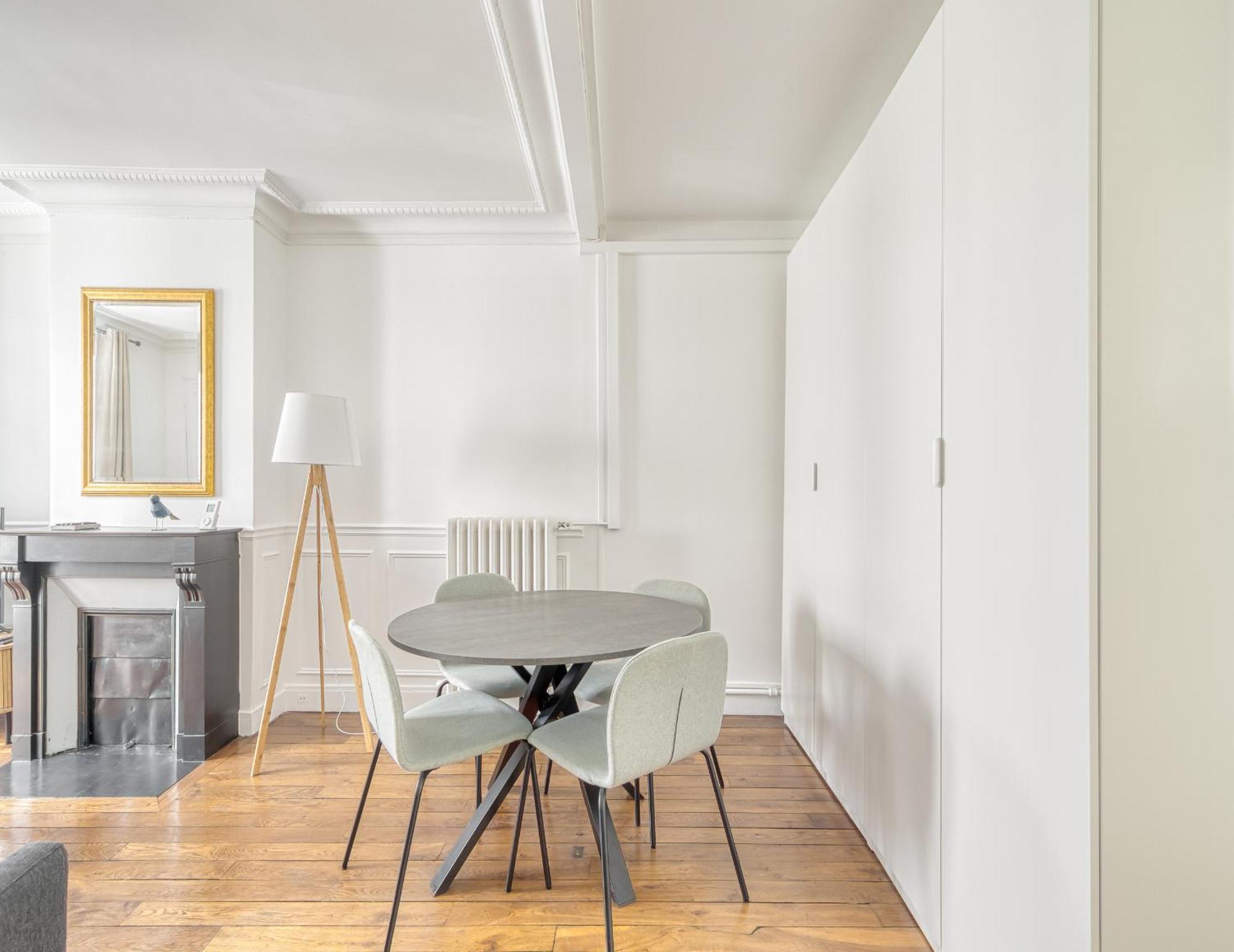 Eiffel Tower 10 Minutes 1br Renovated