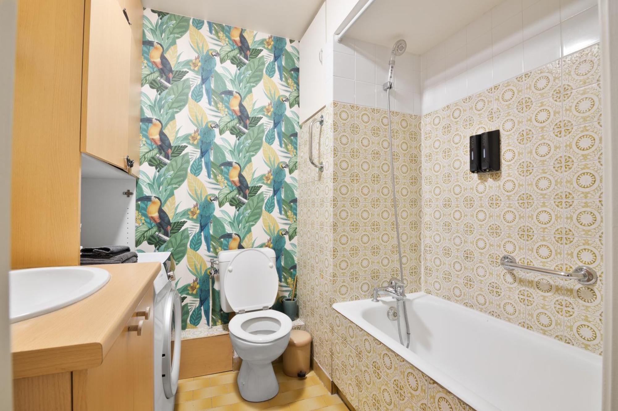 Appartement Republique Jemmapes Free Netflix *