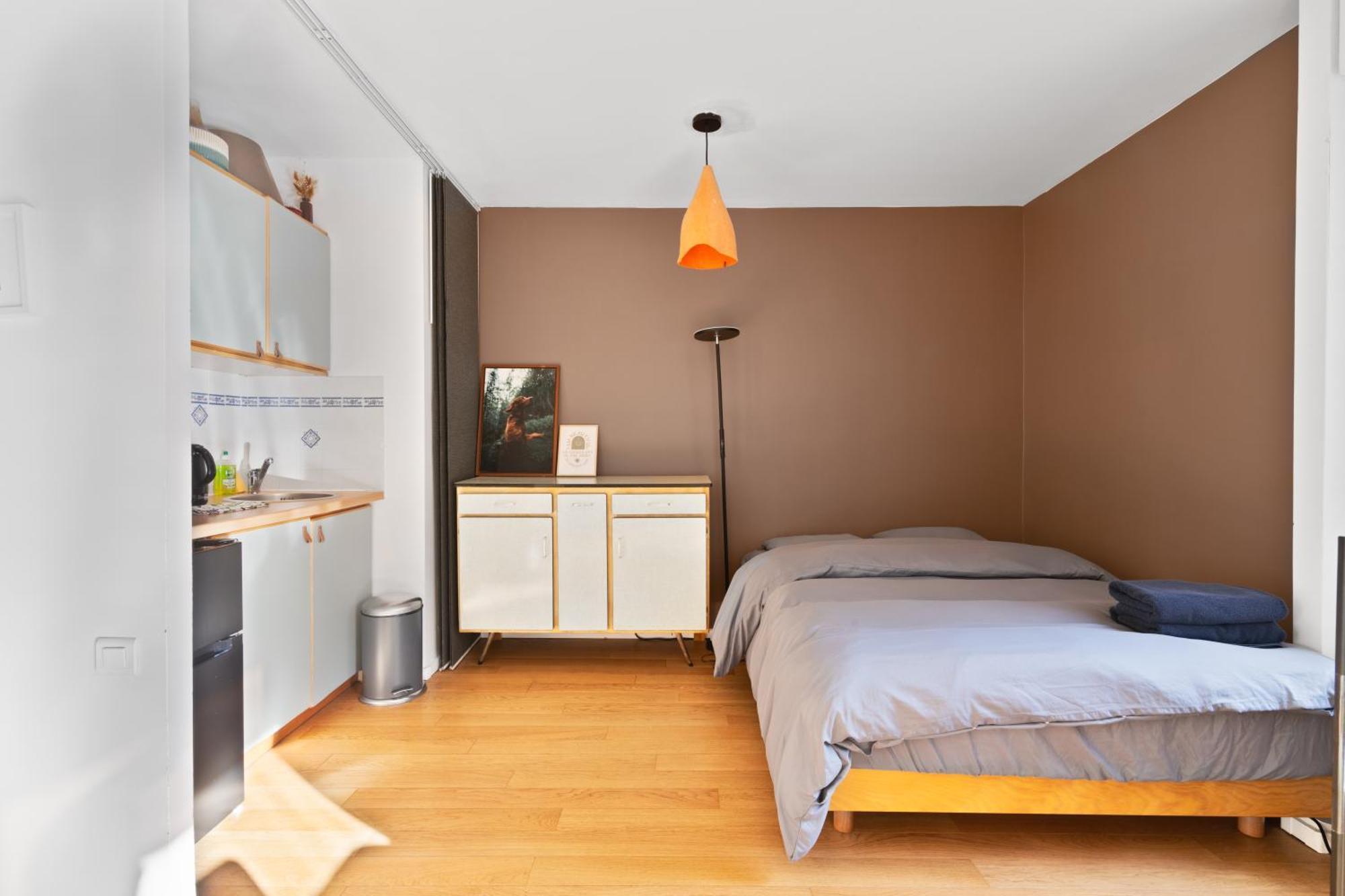 Republique Jemmapes Free Netflix Appartement