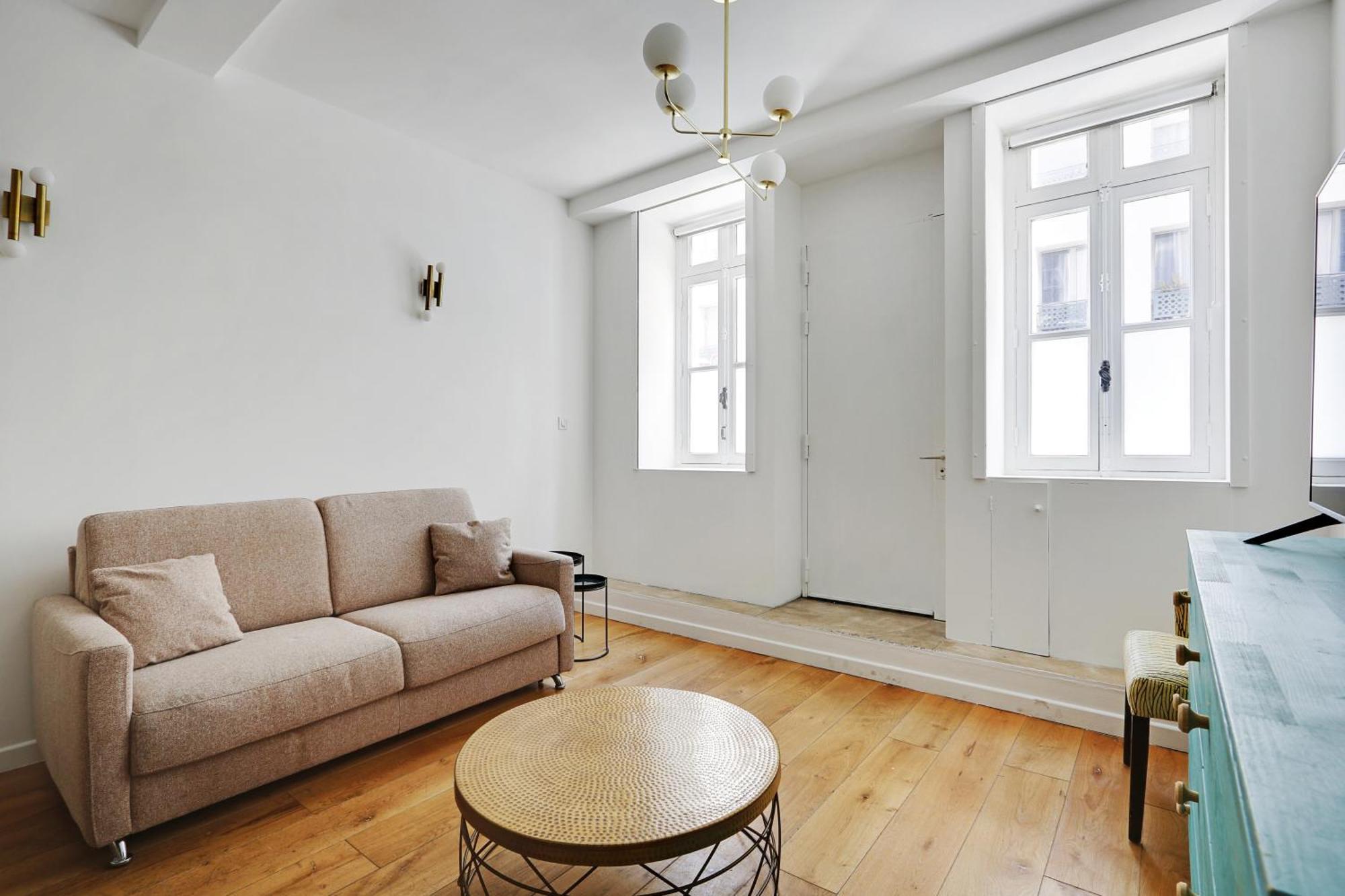 Pick A Flat's In Saint Germain - Rue Vaneau * Paris