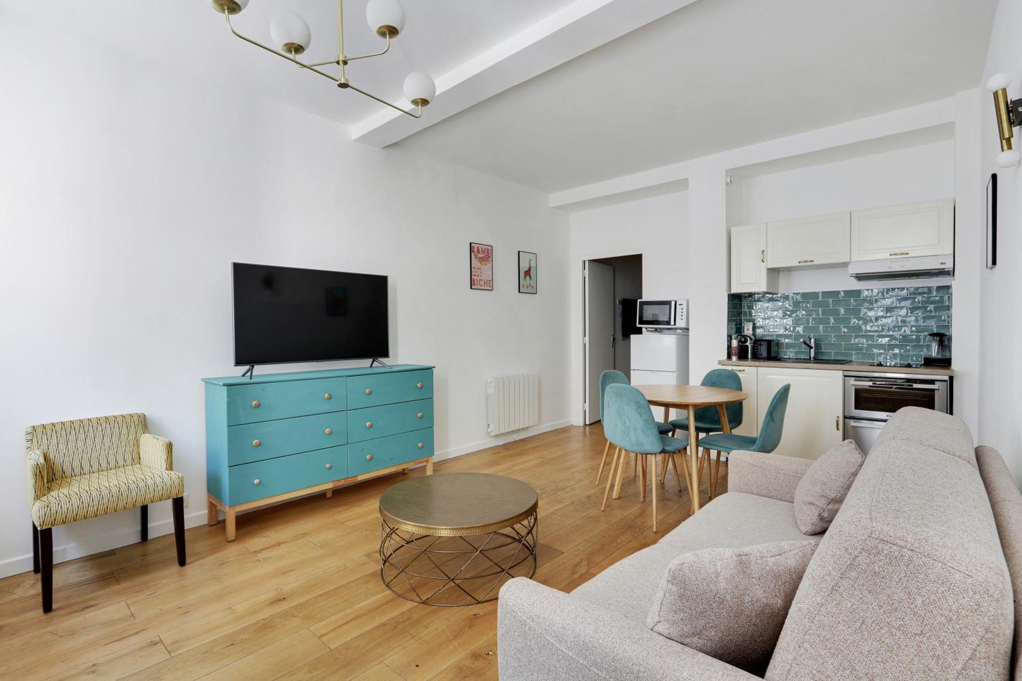 Pick A Flat's In Saint Germain - Rue Vaneau *