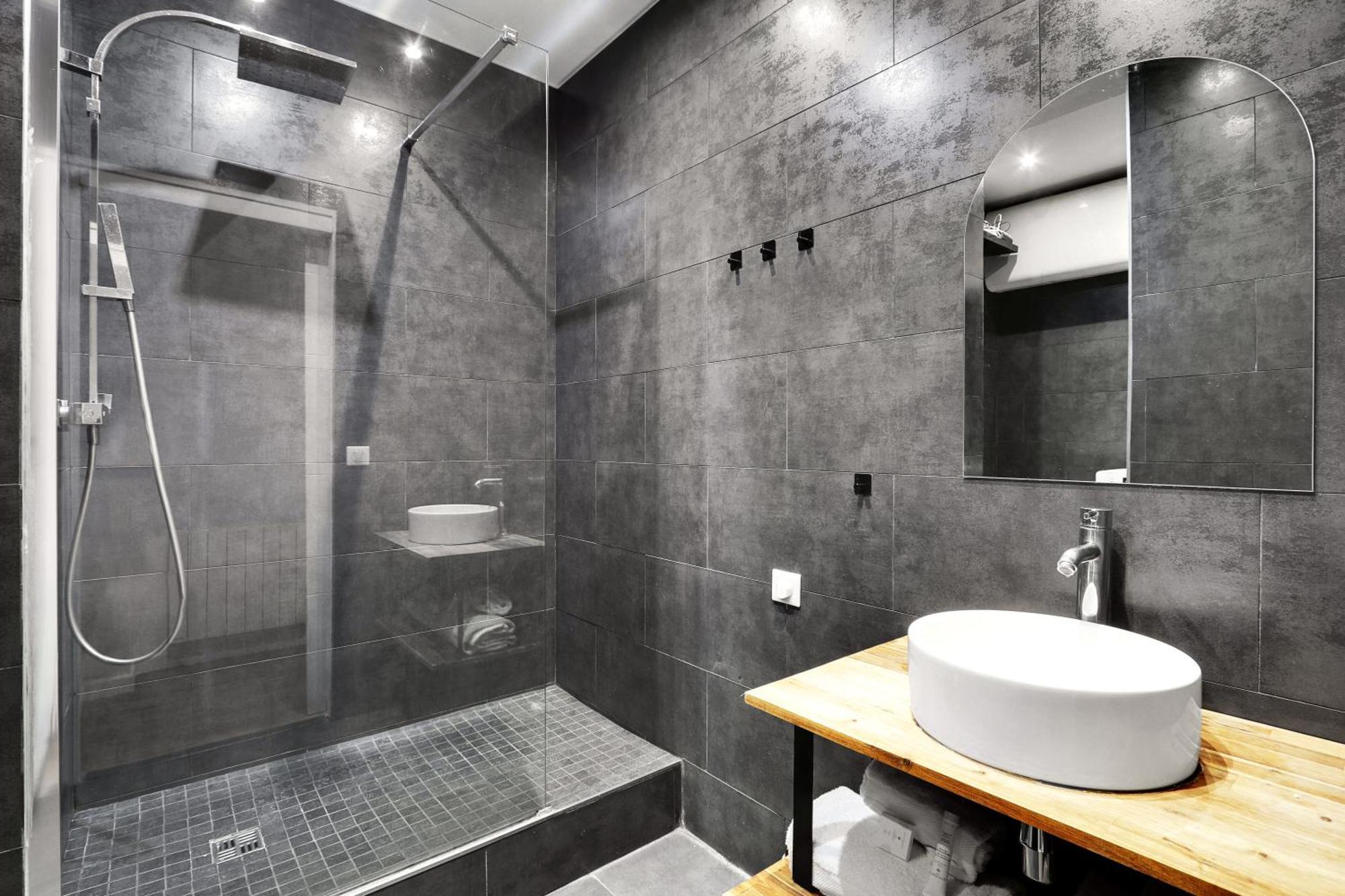 Pick A Flat's In Saint Germain - Rue Vaneau Paris