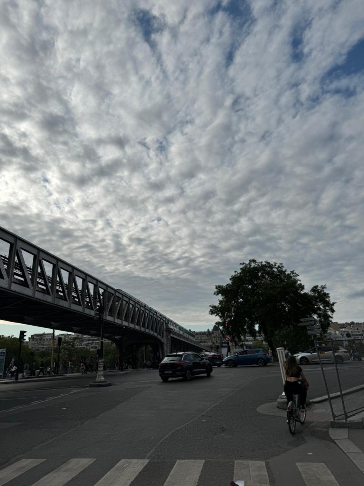 Bel Proche Tour Eiffel