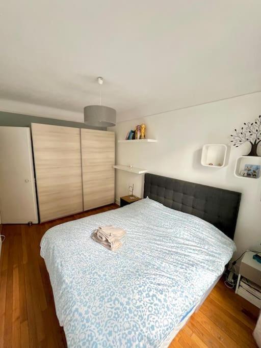 Grand Dans 8 Couchages Paris