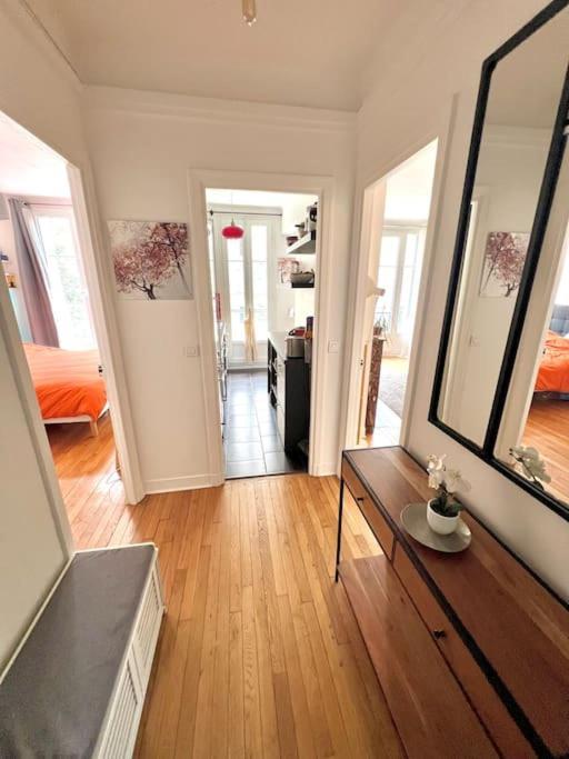 Apartment Grand Dans 8 Couchages Paris
