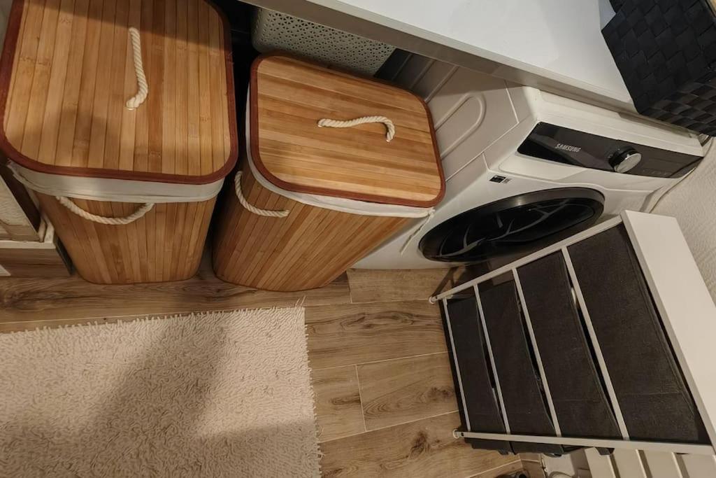 T2 Meuble 1 Er Etage Dans Un Quartier Calme A 17 Apartamento Paris