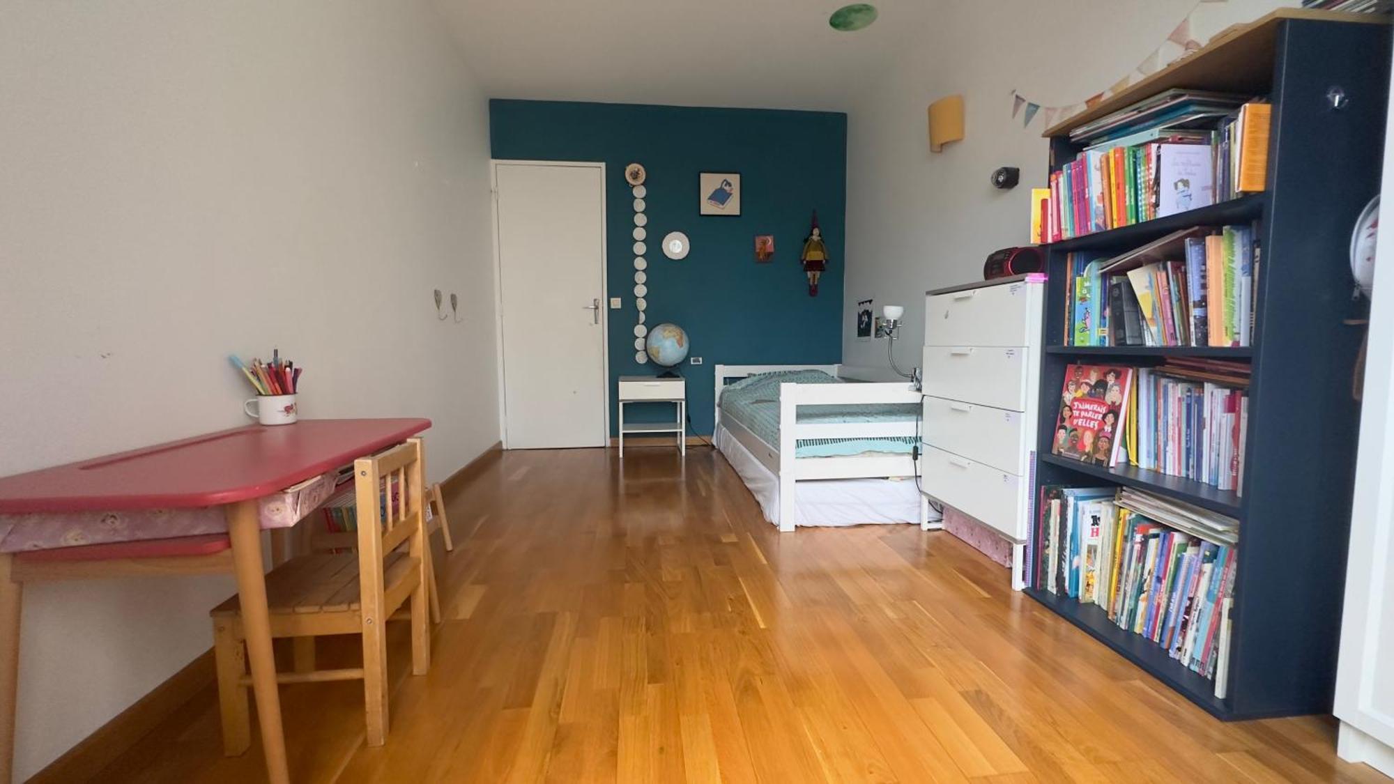 Comfortable 19e Paris