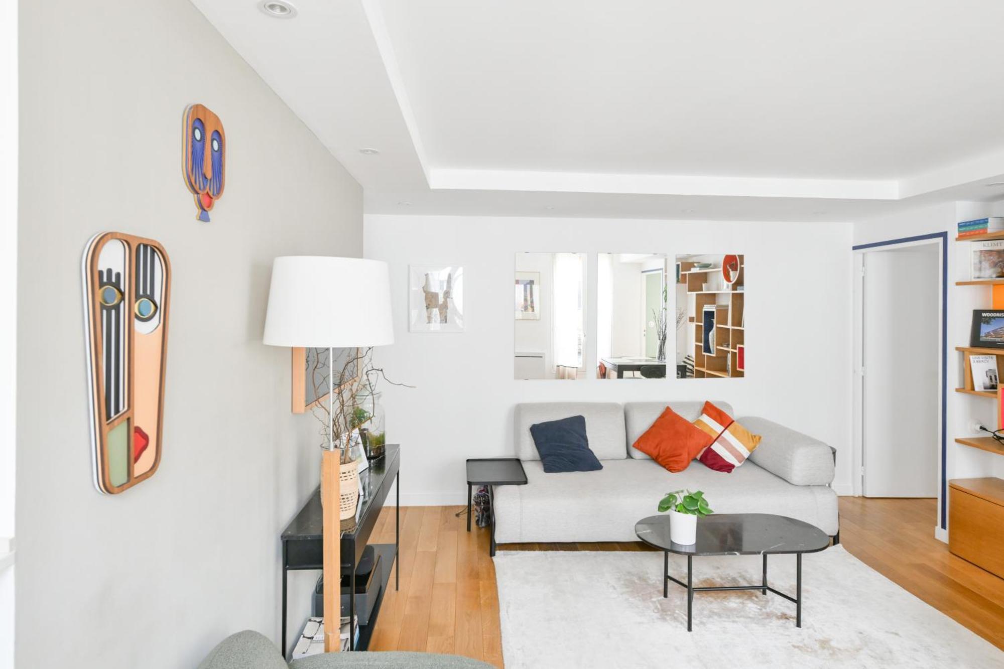 Architect-designed In Le Marais District *