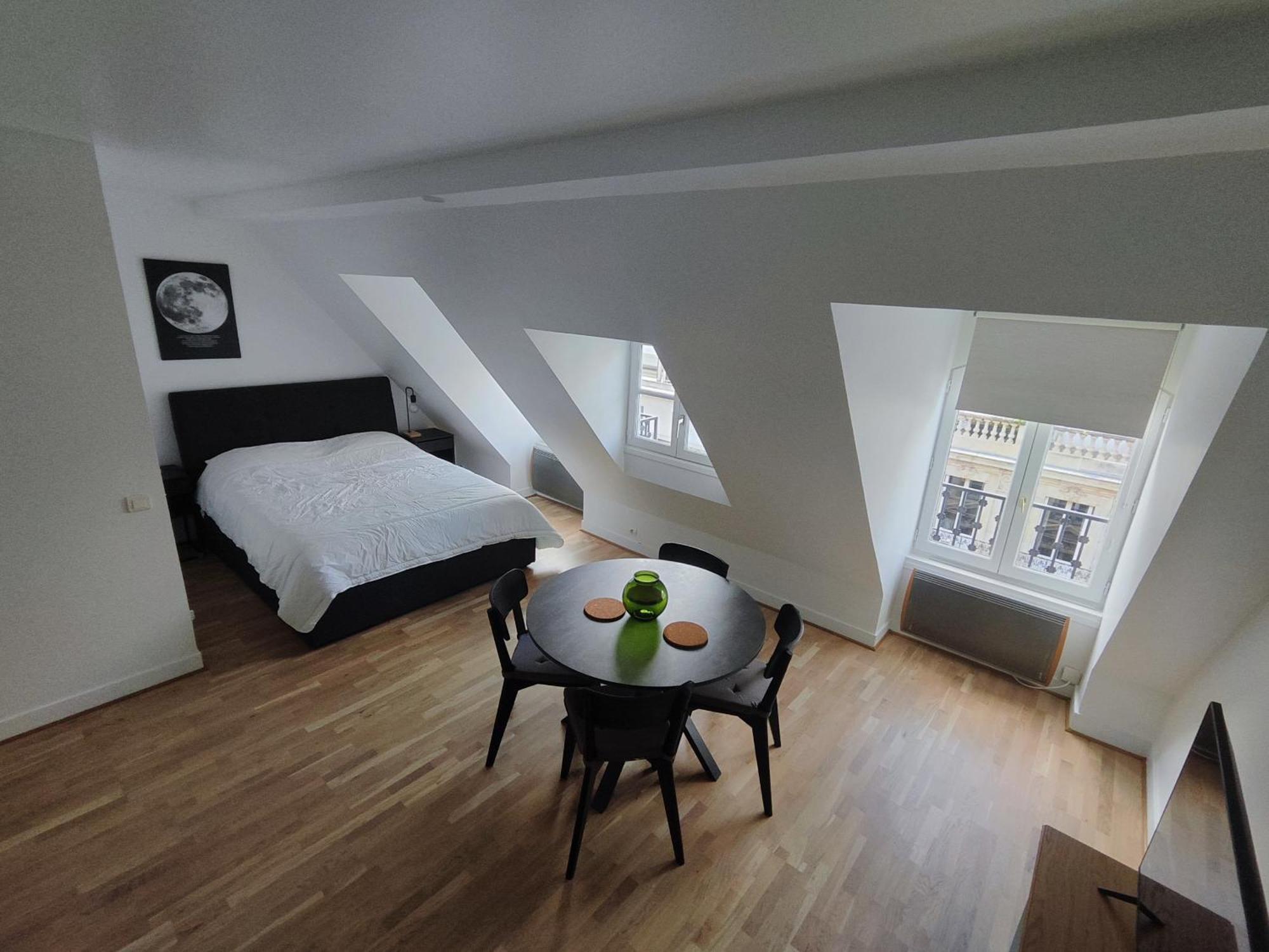 Apartment Rue De Berri - 8