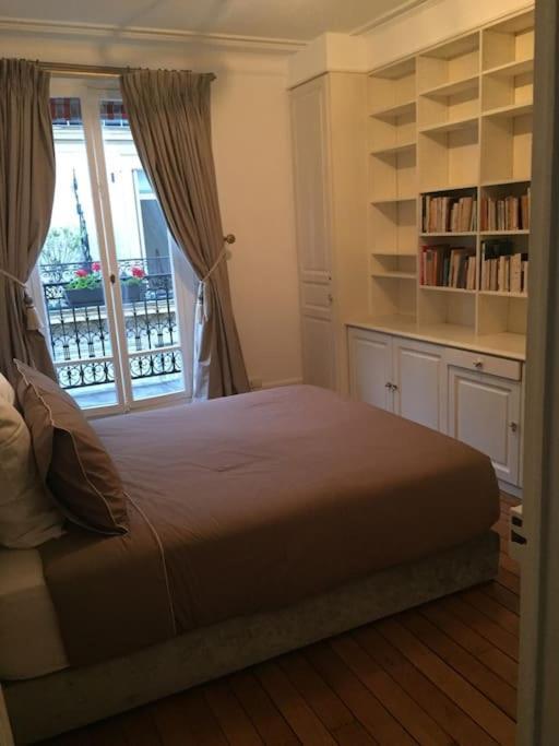 Appartement Cote Arc De Triomphe Paris