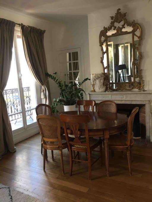 Cote Arc De Triomphe Appartement Paris