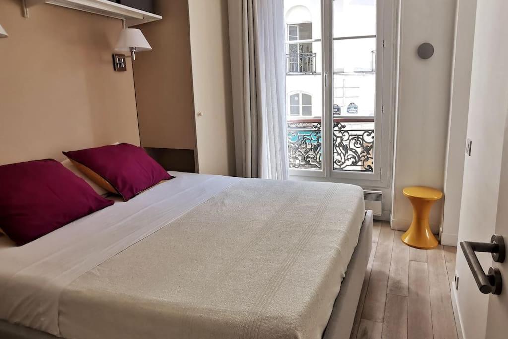 Apartment Place Des Vosges, 1 4 P