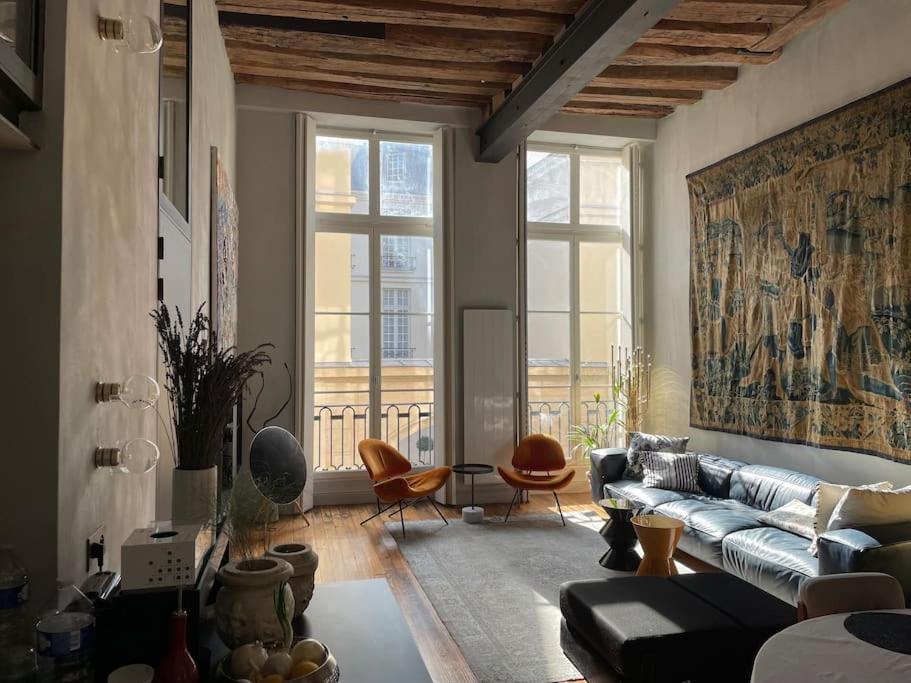Golden Braque: Luxury Meet History Appartement Paris