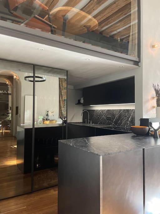 Golden Braque: Luxury Meet History Appartement *