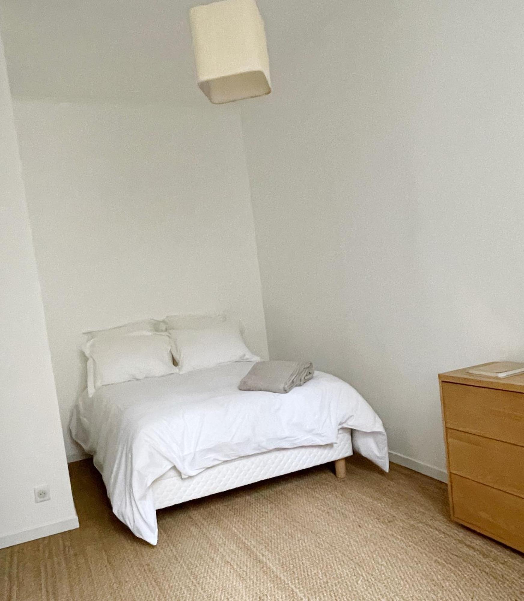 Spacious 3br Flat / Madeleine *