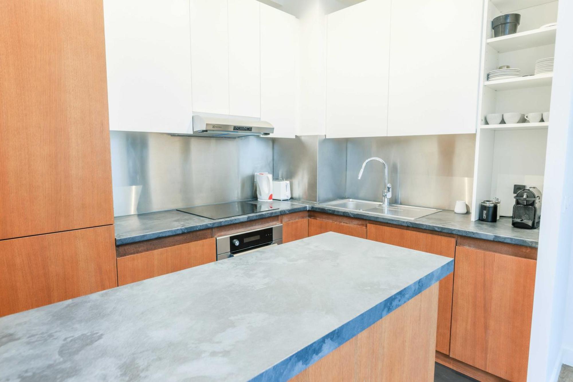 Apartment Bastille - Elegant Duplex Loft -6p *