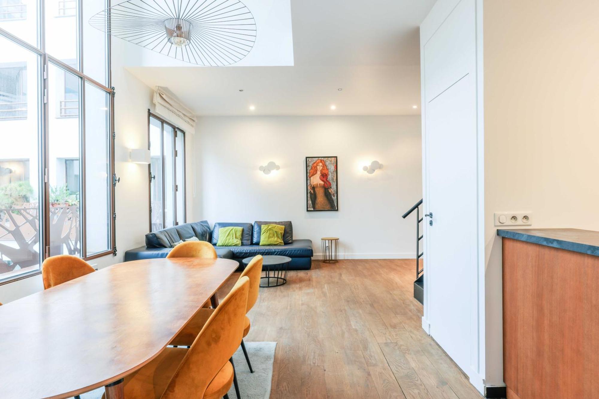 Bastille - Elegant Duplex Loft -6p Apartment Paris