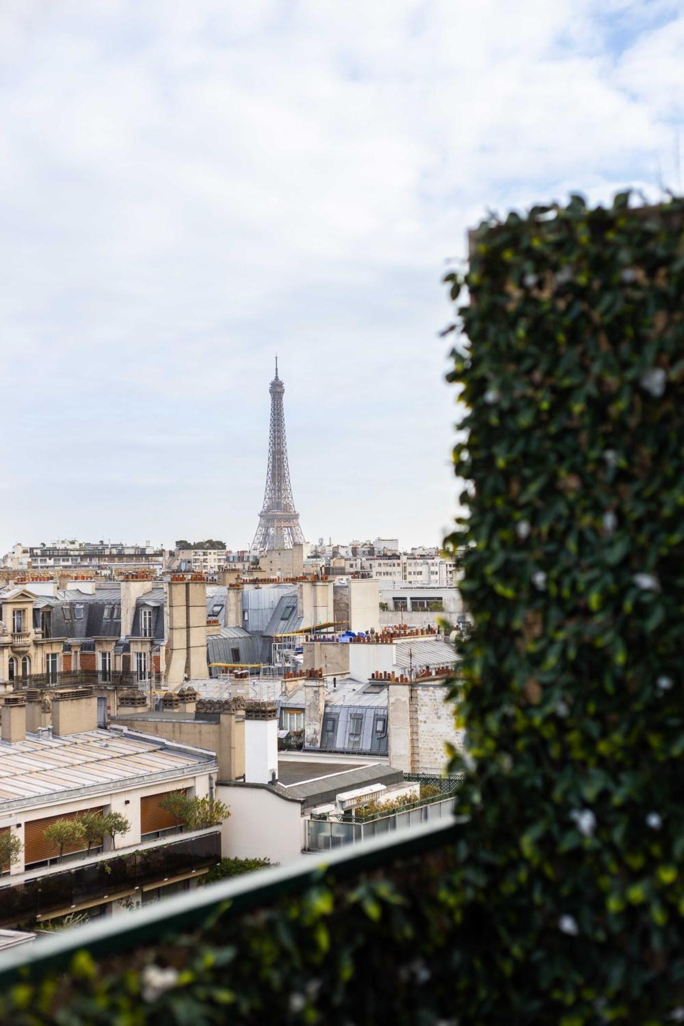 Charming Duplex - 1br-4p - Eiffel Tower View Apartment Paris