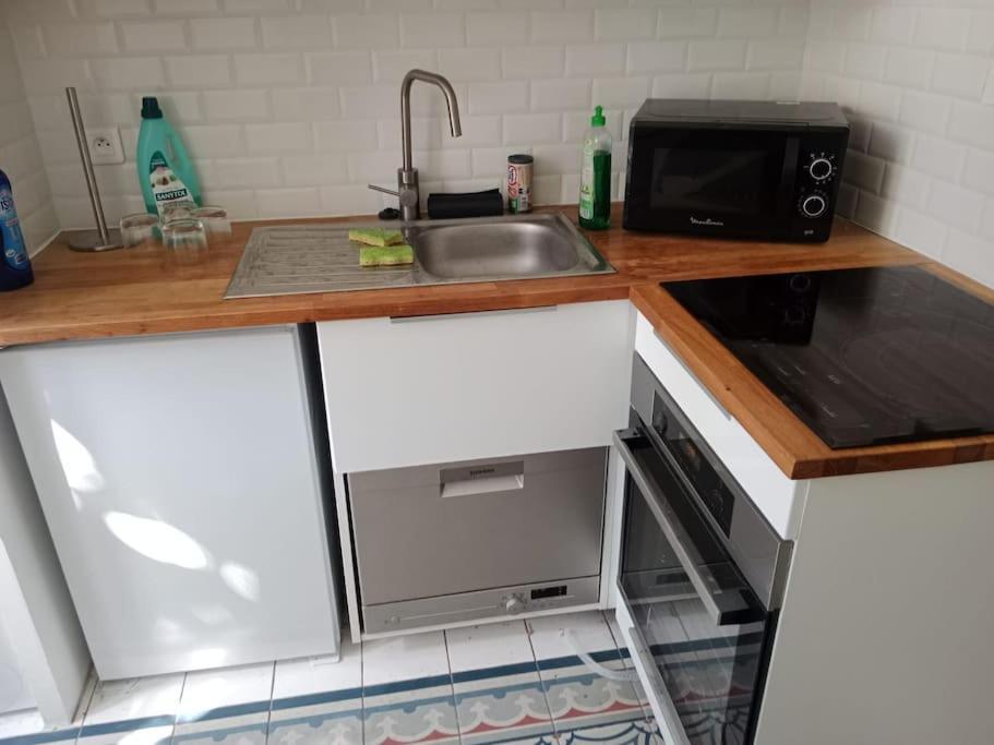 Apartment A 9 Min Du Palais De L'elysee, *