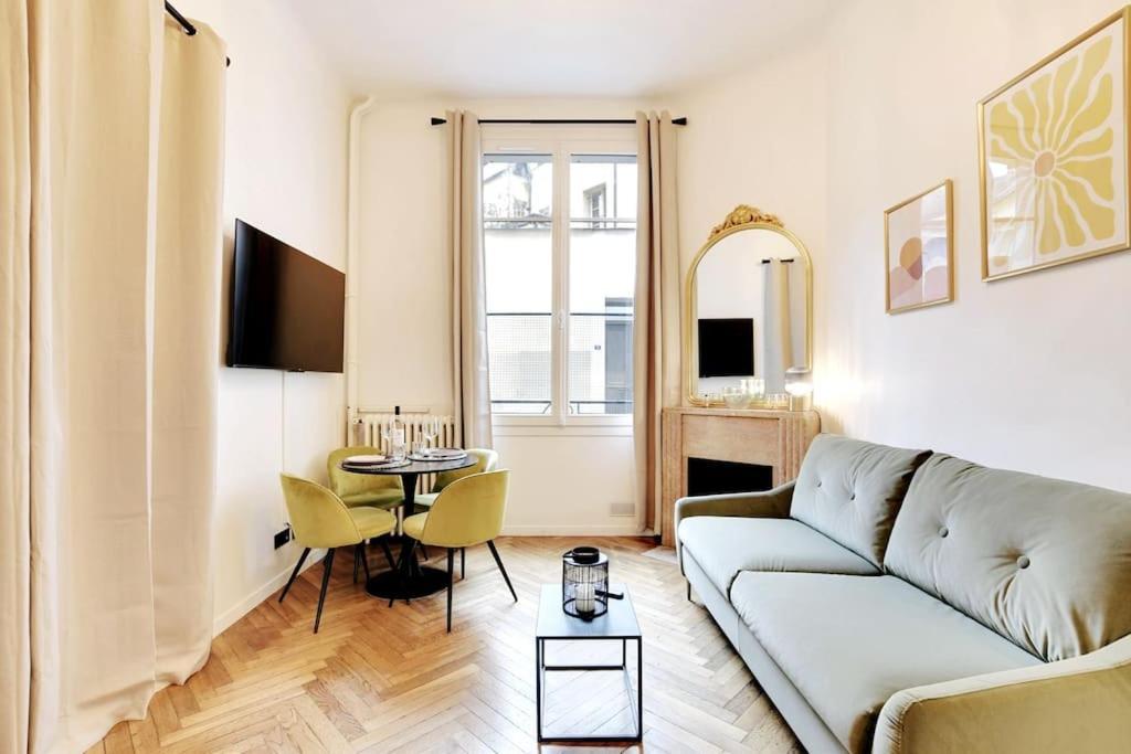 Charming Heart Of Le Marais - Gethosted Apartment Paris