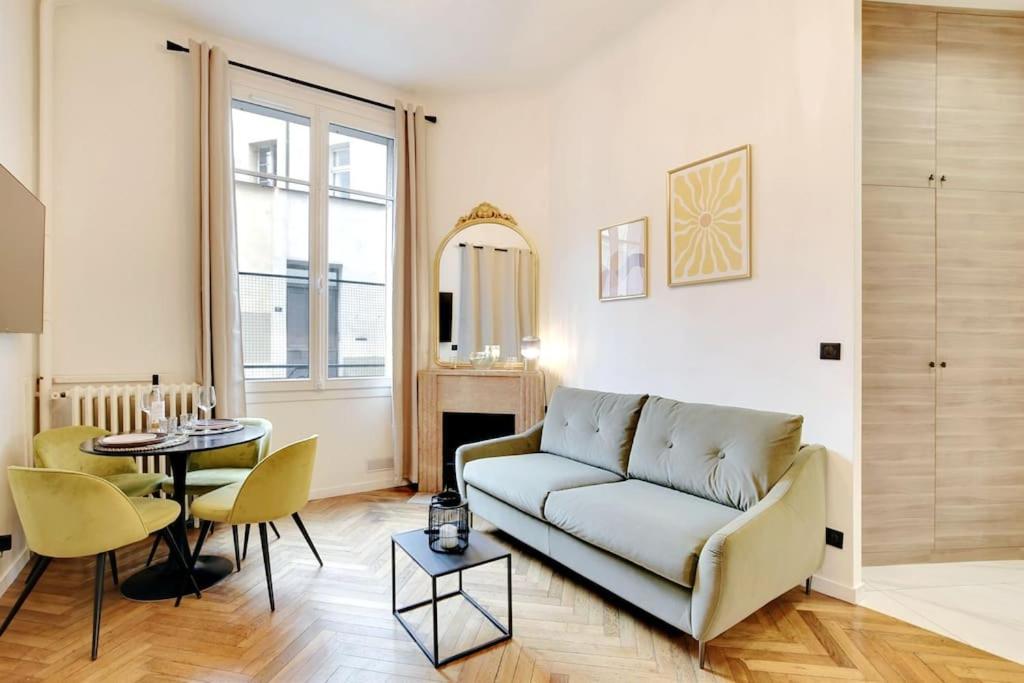Charming Heart Of Le Marais - Gethosted Apartment Paris