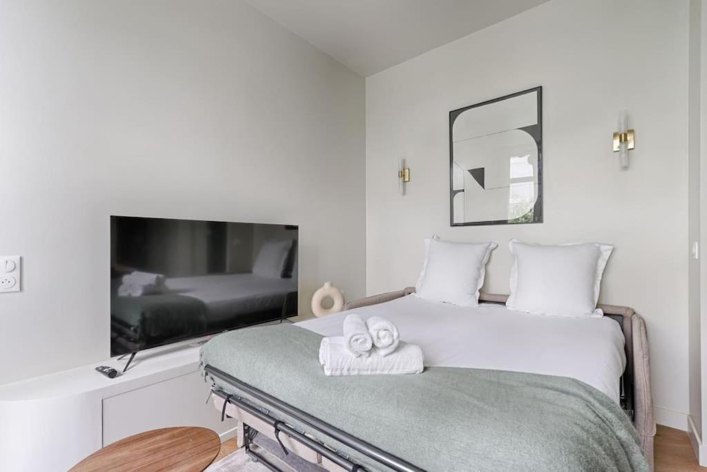 Apartment Luxury 1br Montmartre Condorcet