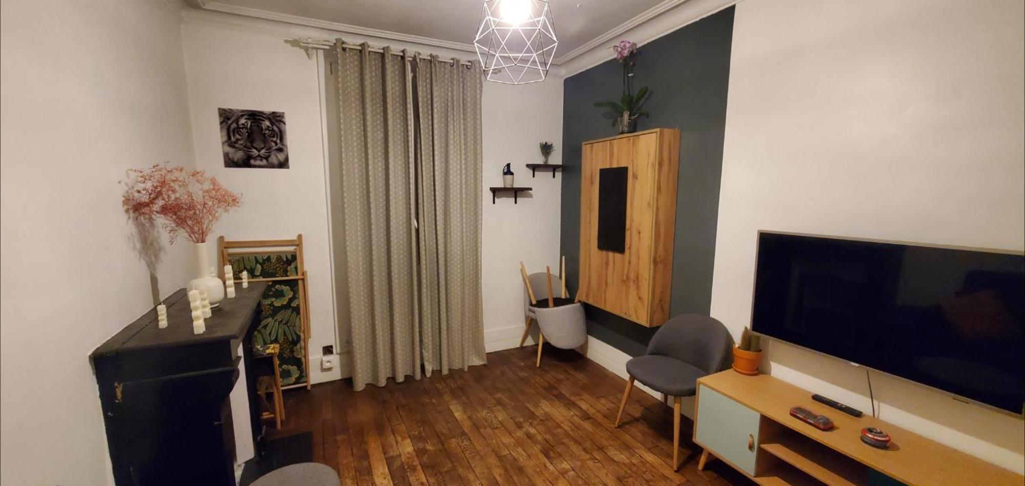 Apartment Centre