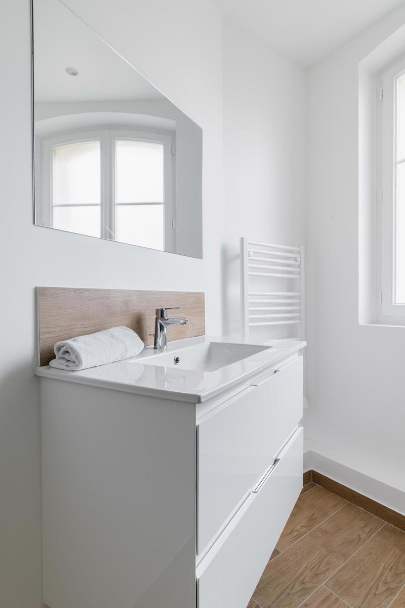 2 Pieces Fonctionnel Metro Jaures - 19 - 4p - Flat-guest * Paris
