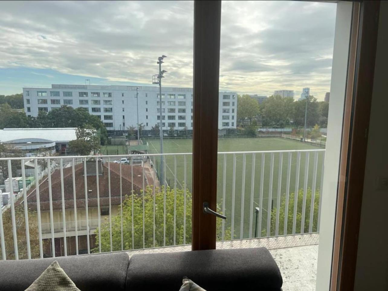Avenue Rapp Apartment