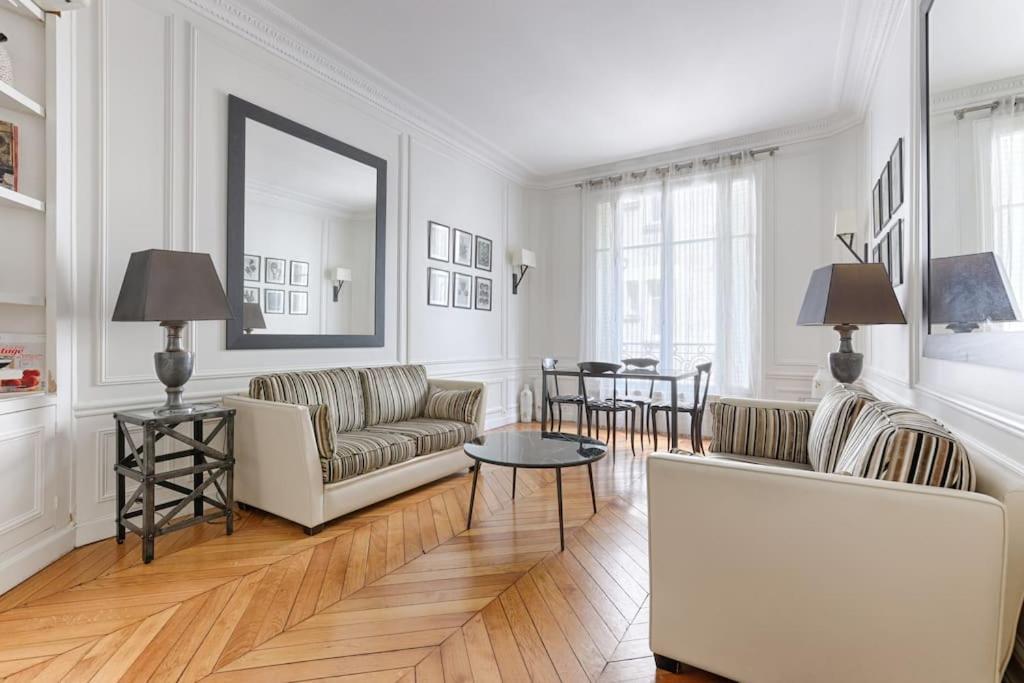 Invalides Pont Alexandre Iii Luxury 2br Apartment Paris
