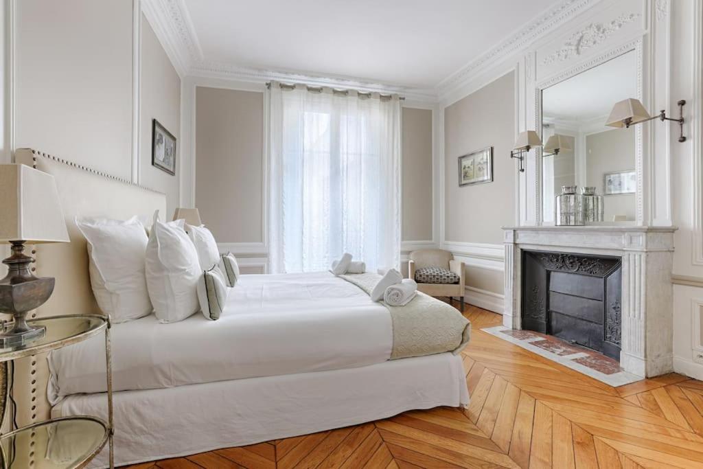 Invalides Pont Alexandre Iii Luxury 2br