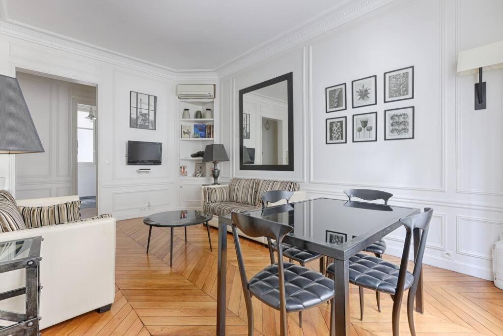 Invalides Pont Alexandre Iii Luxury 2br Apartment Paris