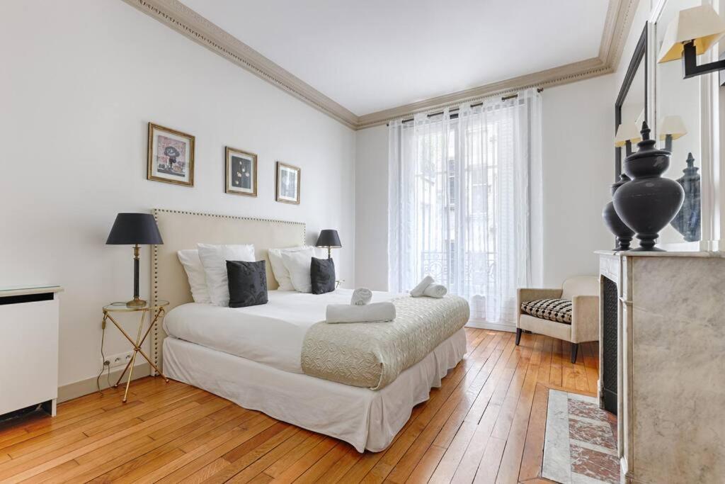 Apartamento Invalides Pont Alexandre Iii Luxury 2br Paris