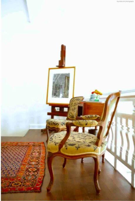 The Eifel Tower Artist Loft