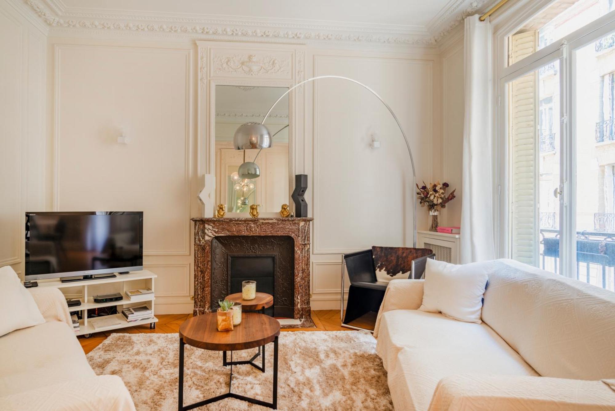 Prestigious Triangle D'or 2br Champs-elysee - Montaigne Appartement *