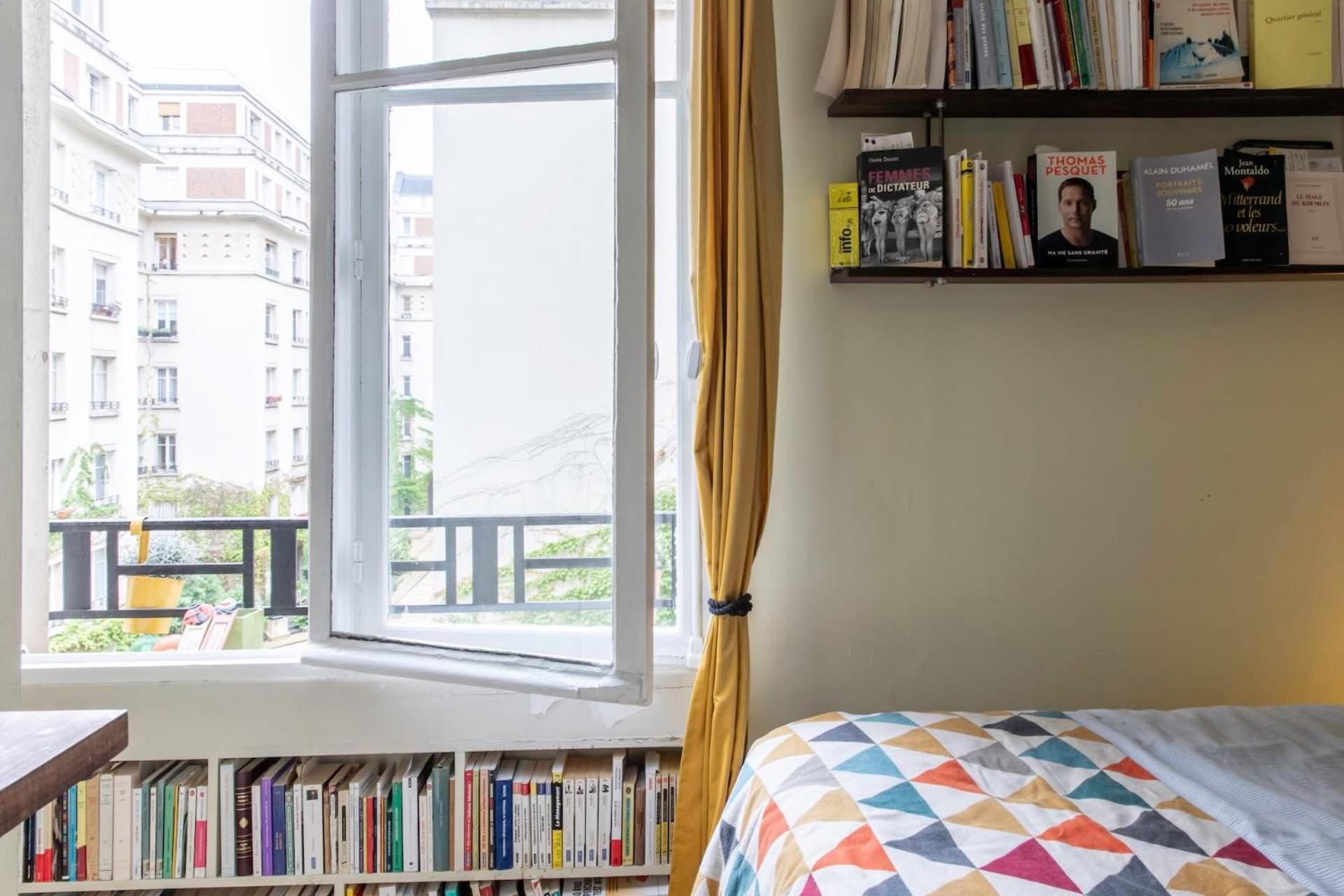 Apartment Enchanting Paris