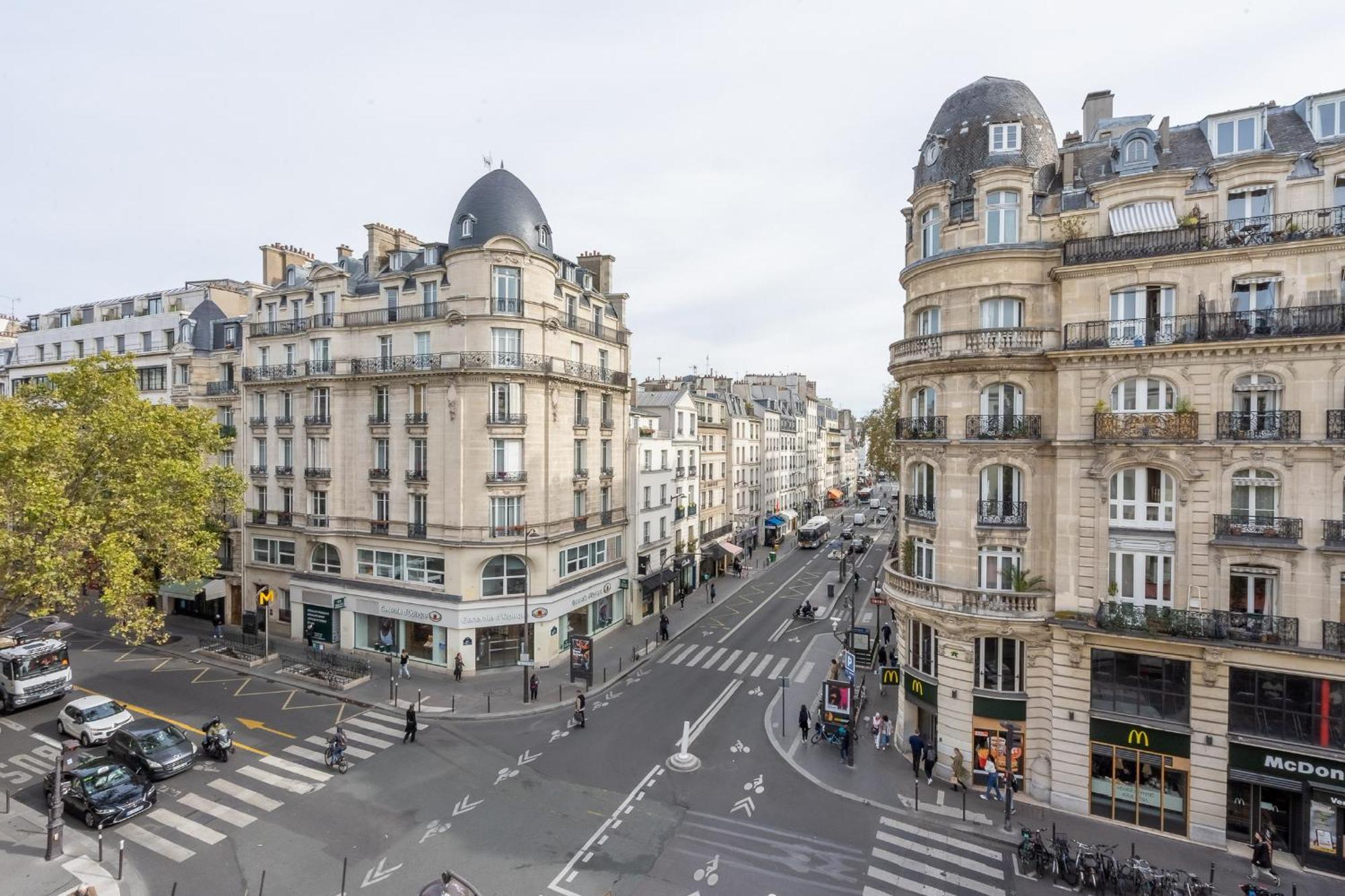 Bel Cosy, Emplacement Ideal Paris