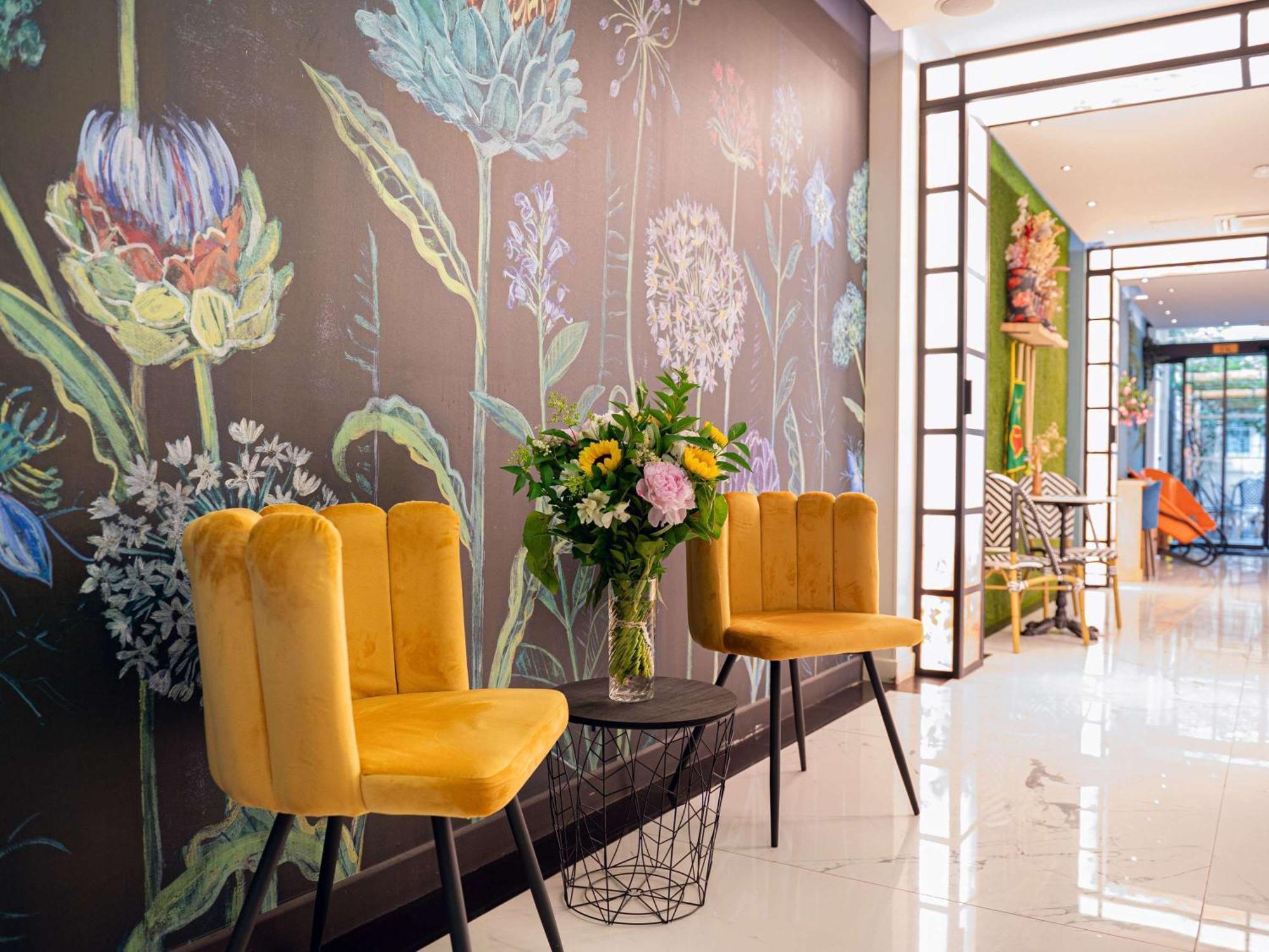 Hotel Ibis Styles Batignolles 3*