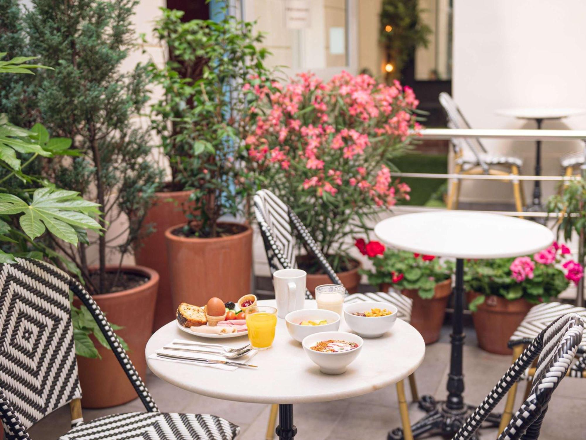 Ibis Styles Batignolles Hotel