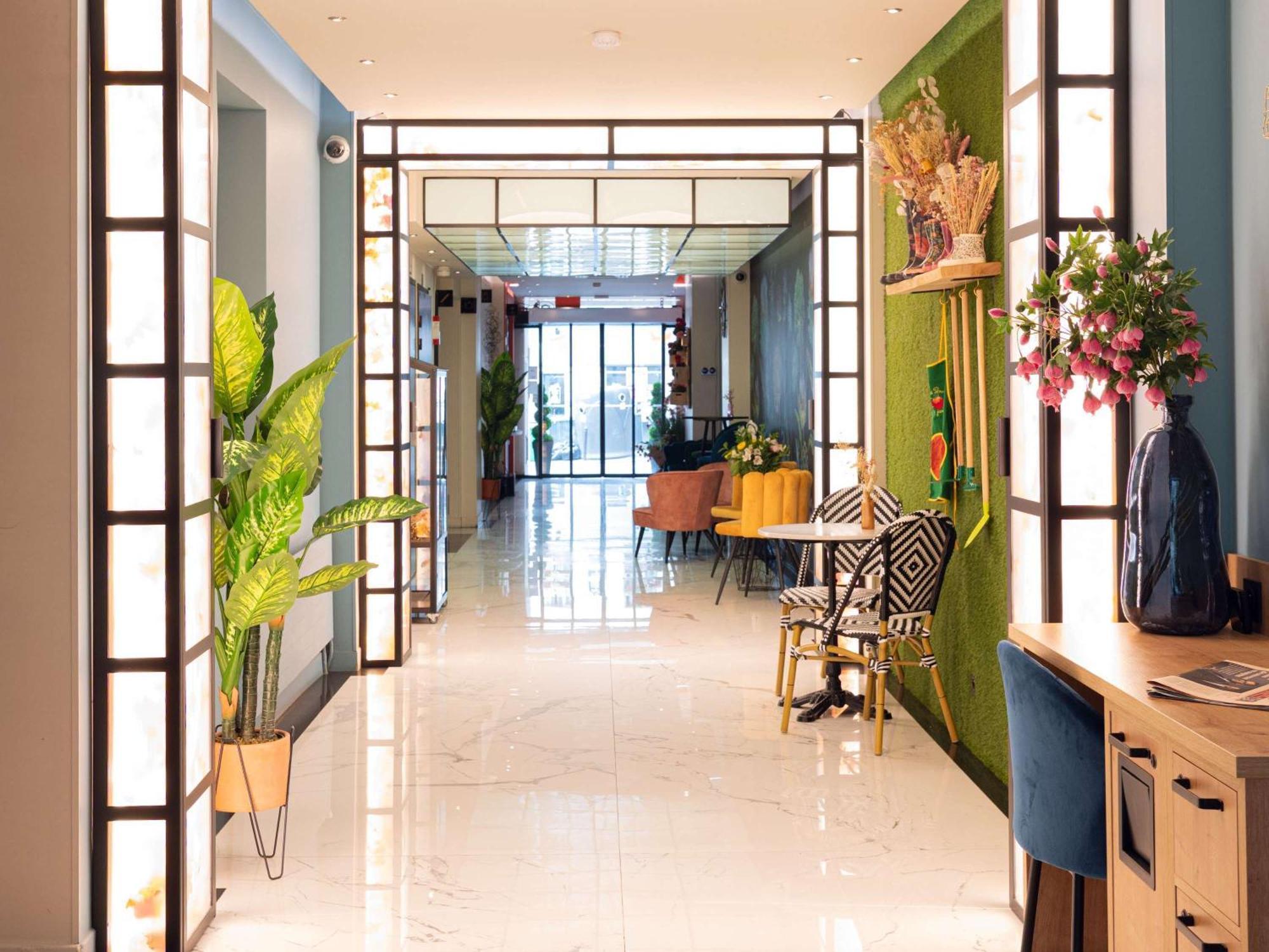 Hotel Ibis Styles Batignolles 3*