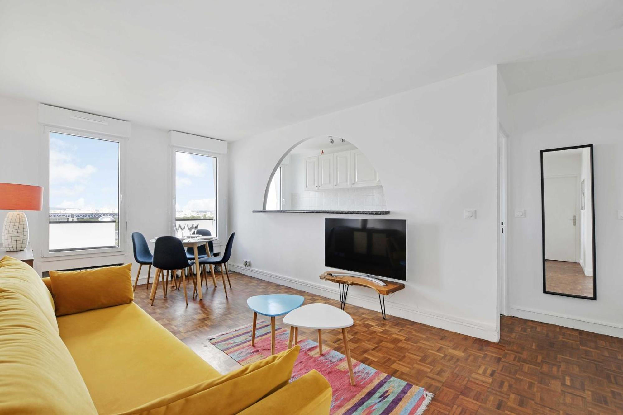 Amazing Panoramic View Facing Parc De La - 4p Appartement Paris
