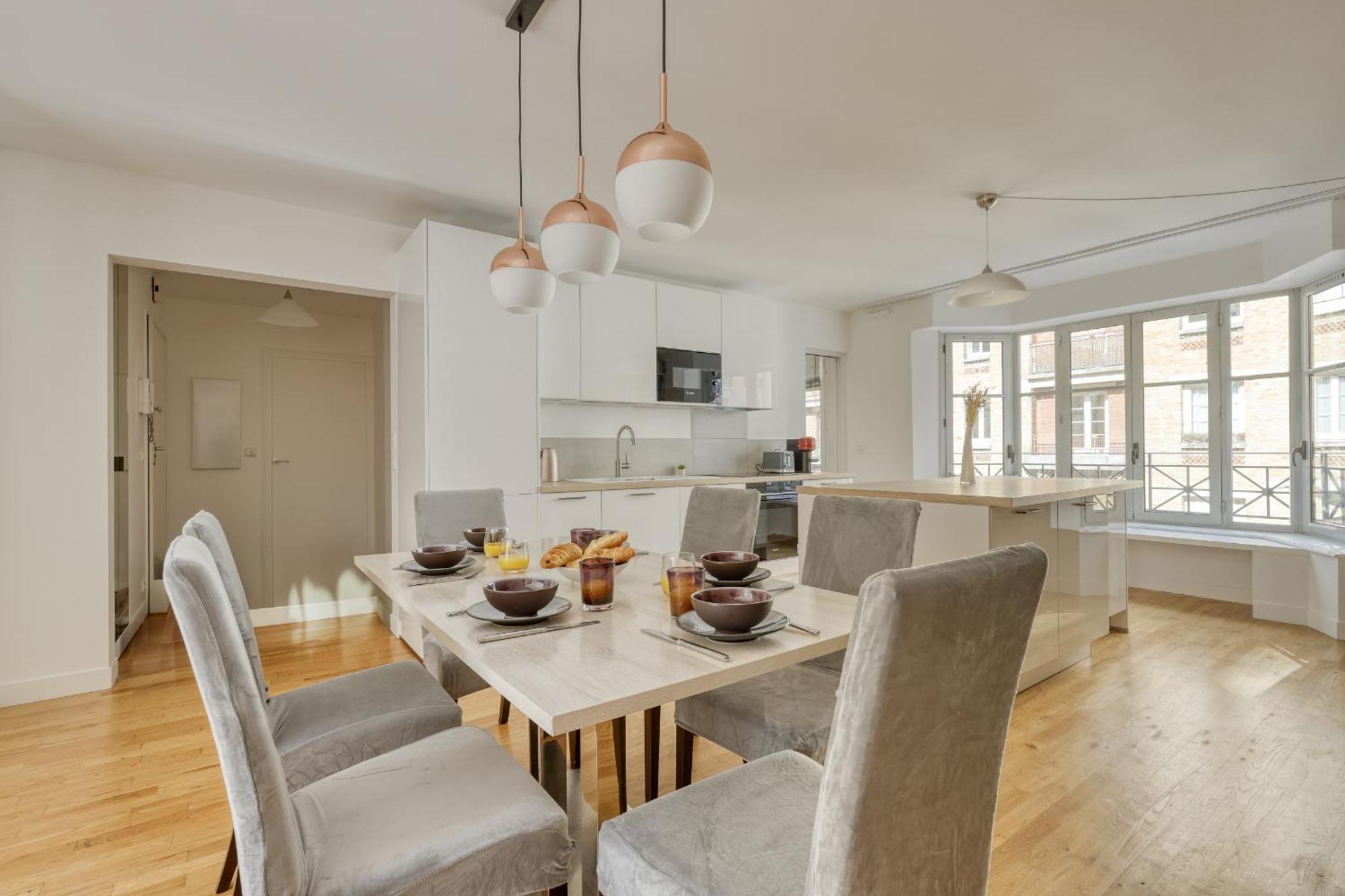 Superb Flat With Balcony - Near Notre-dame - 05 * Paris
