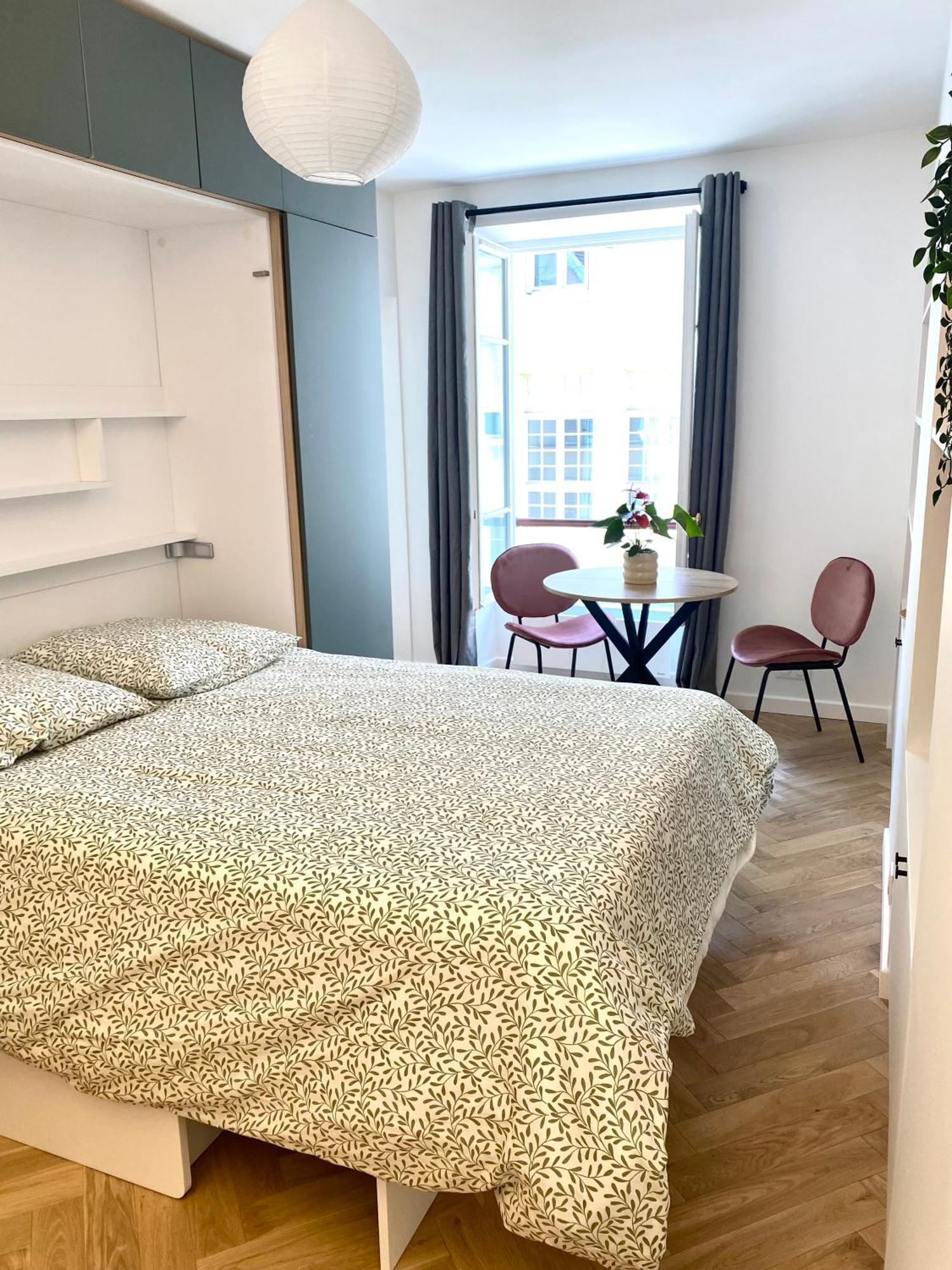 Brand New - Rue Cler Appartement