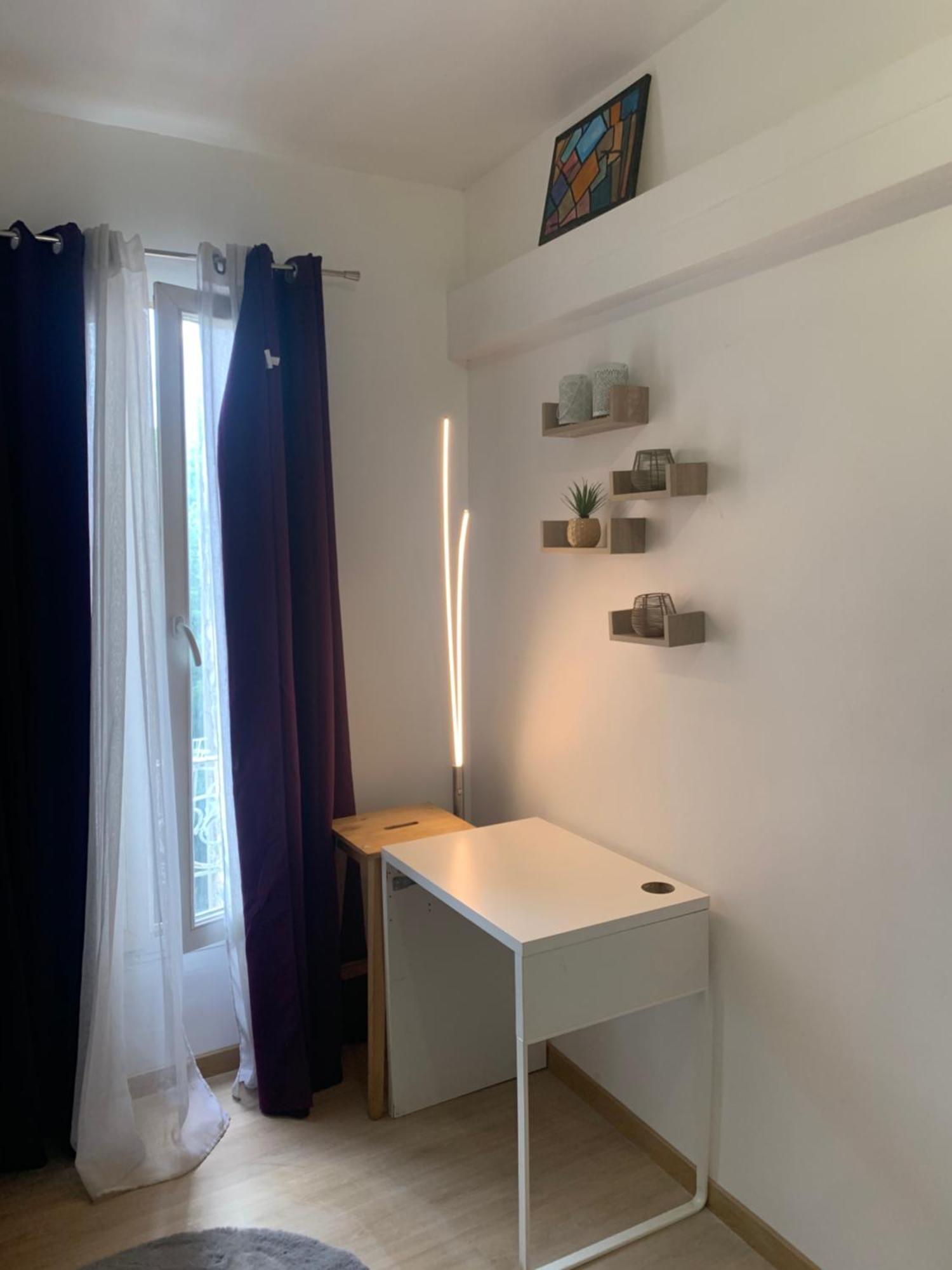 Studette Paris