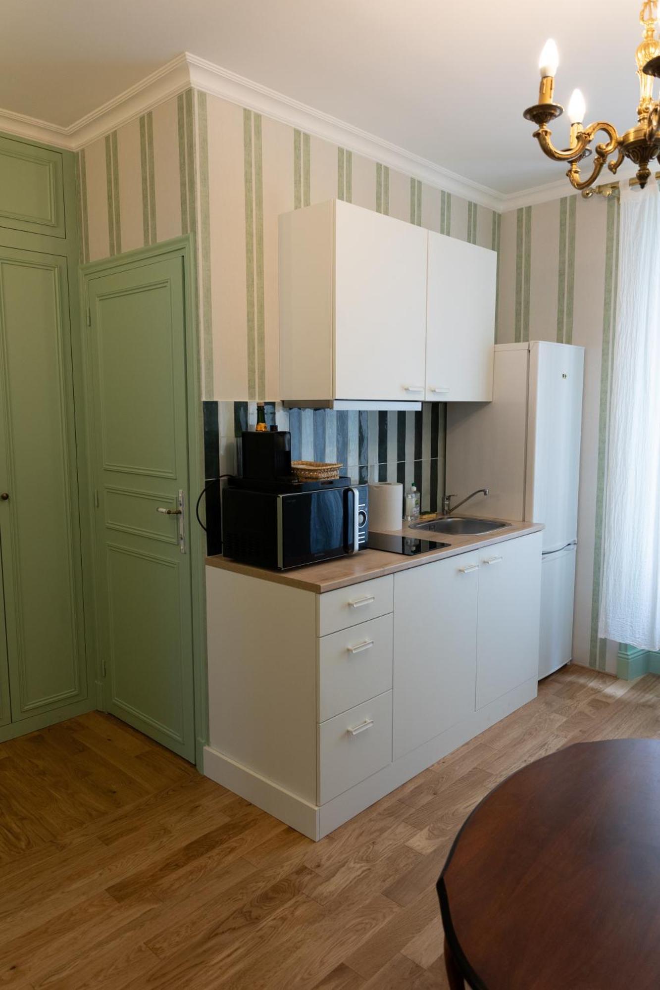Apartment 15 Paris