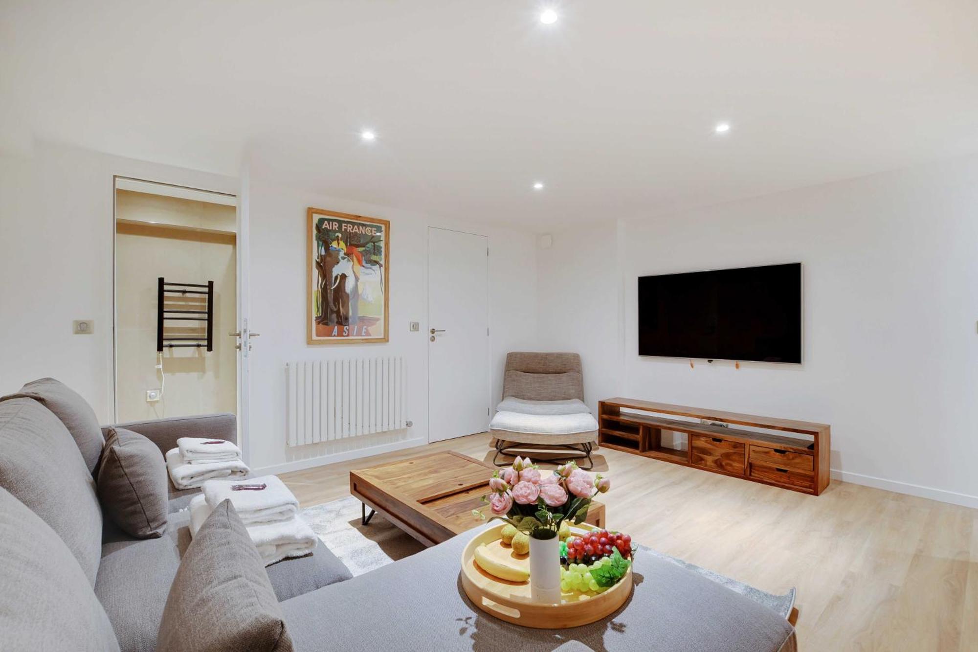 Apartment Spacious - 2br- 6p - Grandes-carrieres Paris